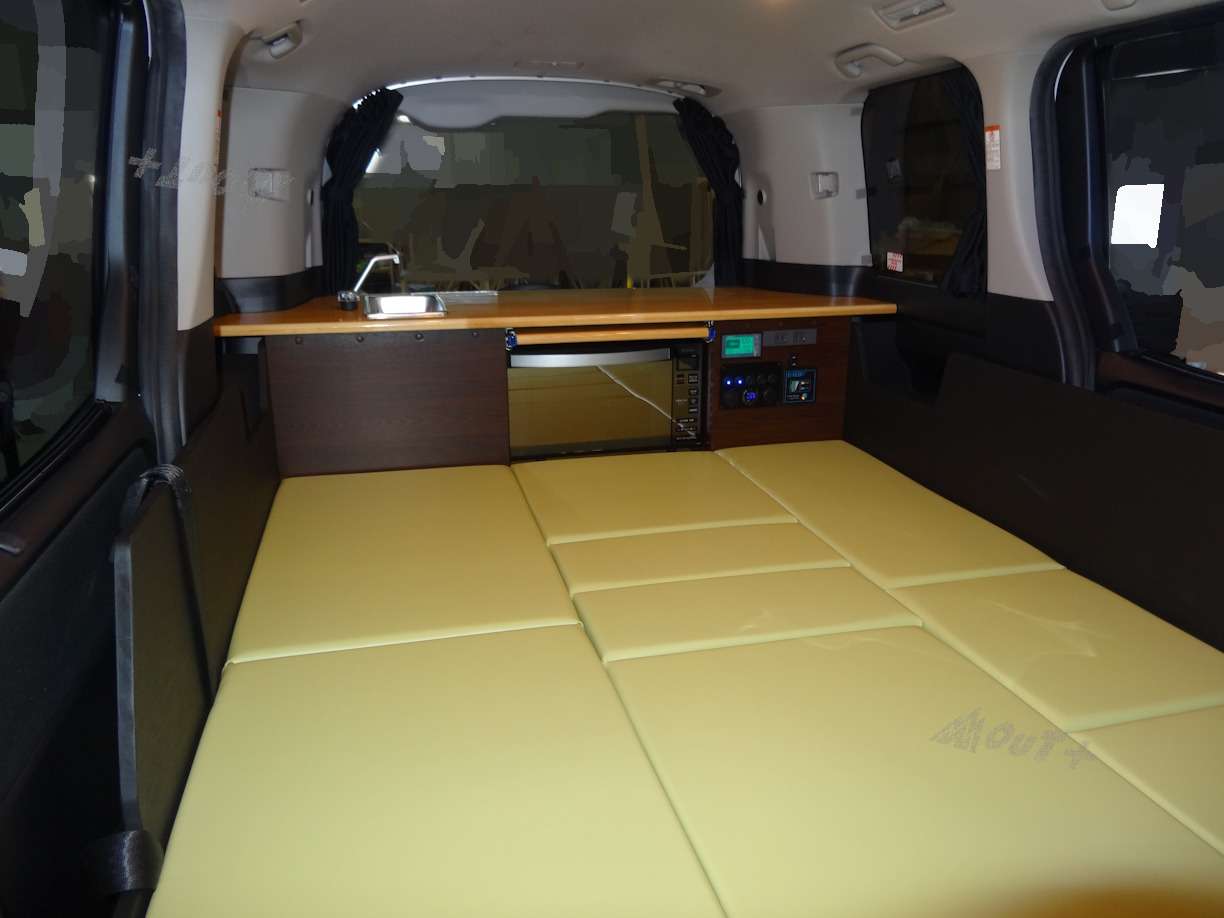 ノア ZWR80 キャンピング車登録