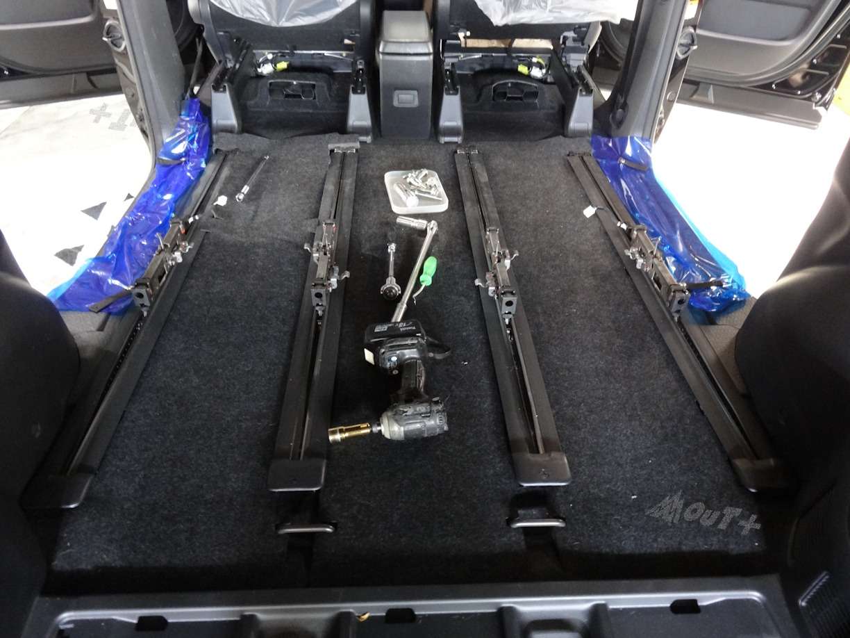 製作過程の断片的な記録写真です