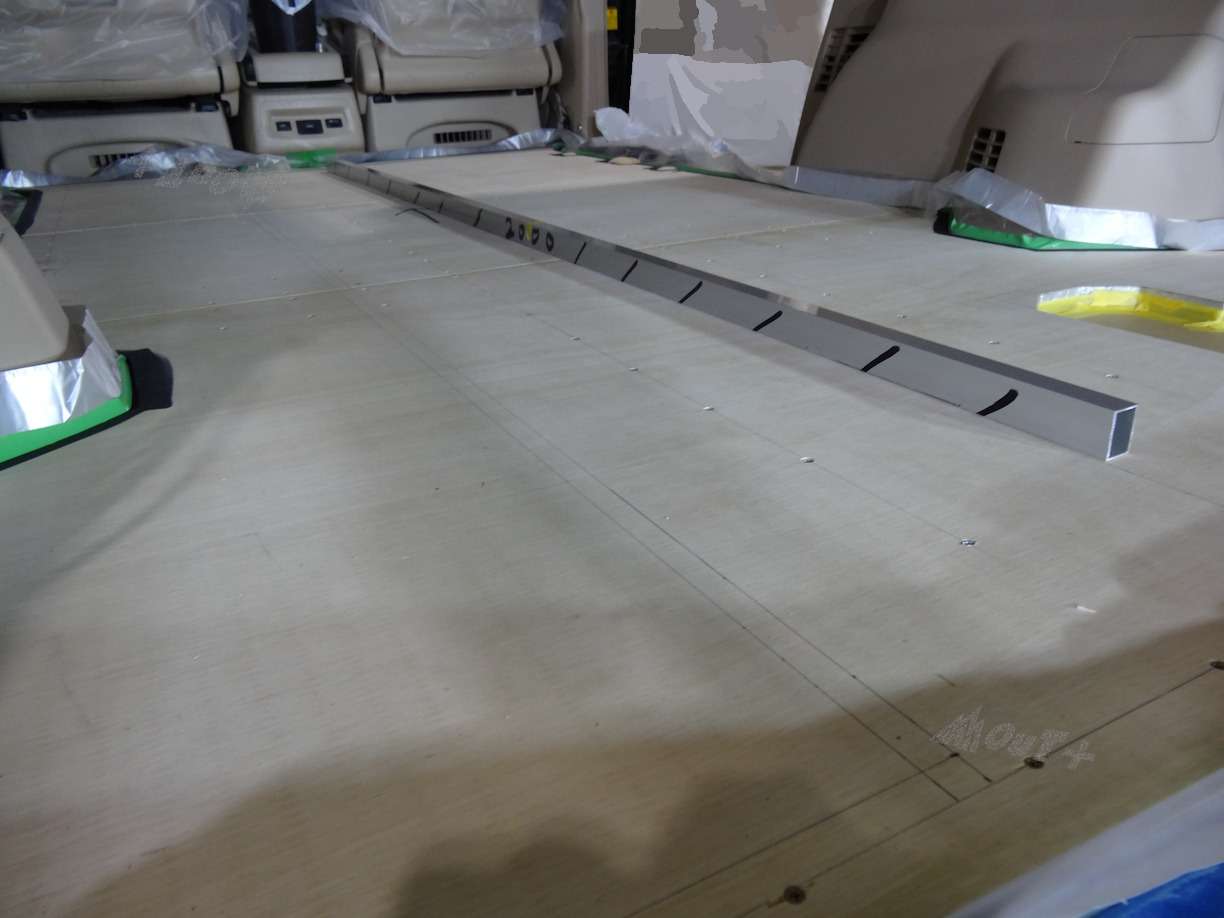 製作過程の断片的な記録写真です