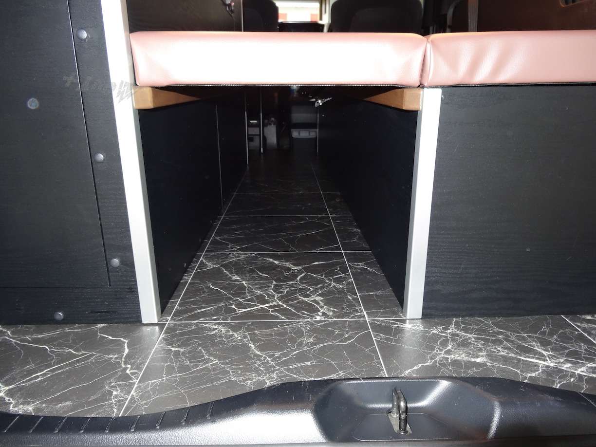 アルファードＡＧＨ３０キャンピング車登録